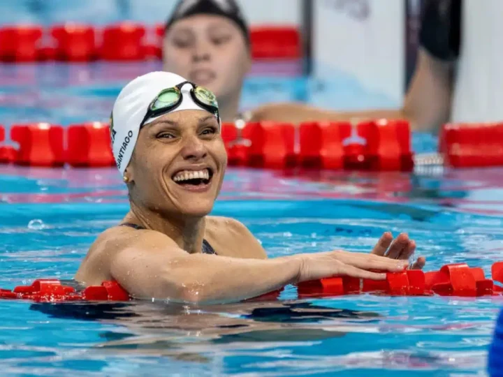 Descubra quem é Carol Santiago, a paratleta que se tornou a maior medalhista de ouro do país na história