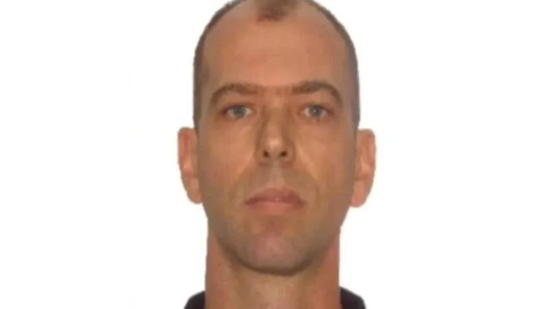 Homem que assassinou pai, irmão e policial era CAC e armazenava 300 munições em casa