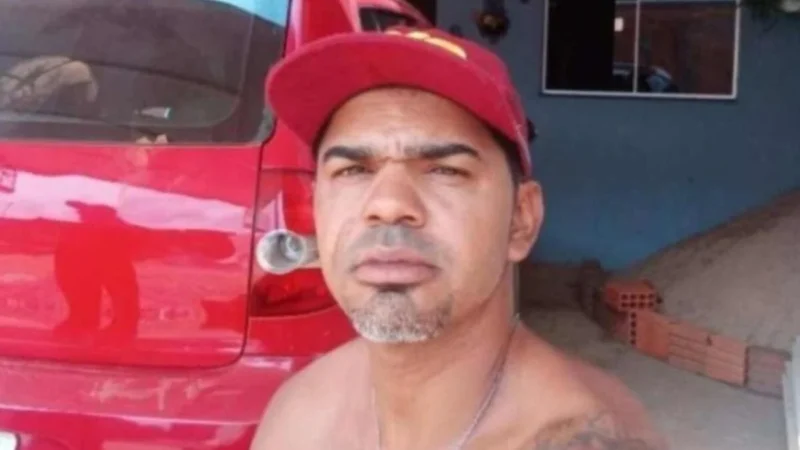 Mulher é morta a facadas, e autor é linchado pelos vizinhos
