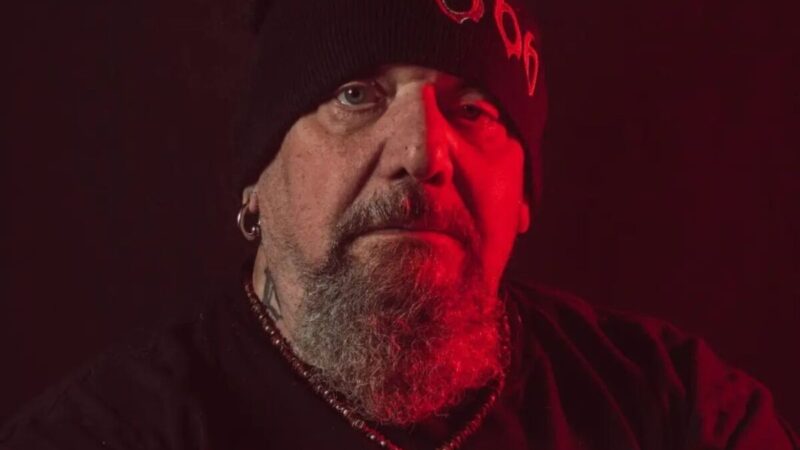 Paul Di’Anno, ex-vocalista do Iron Maiden, morre aos 66 anos na Inglaterra