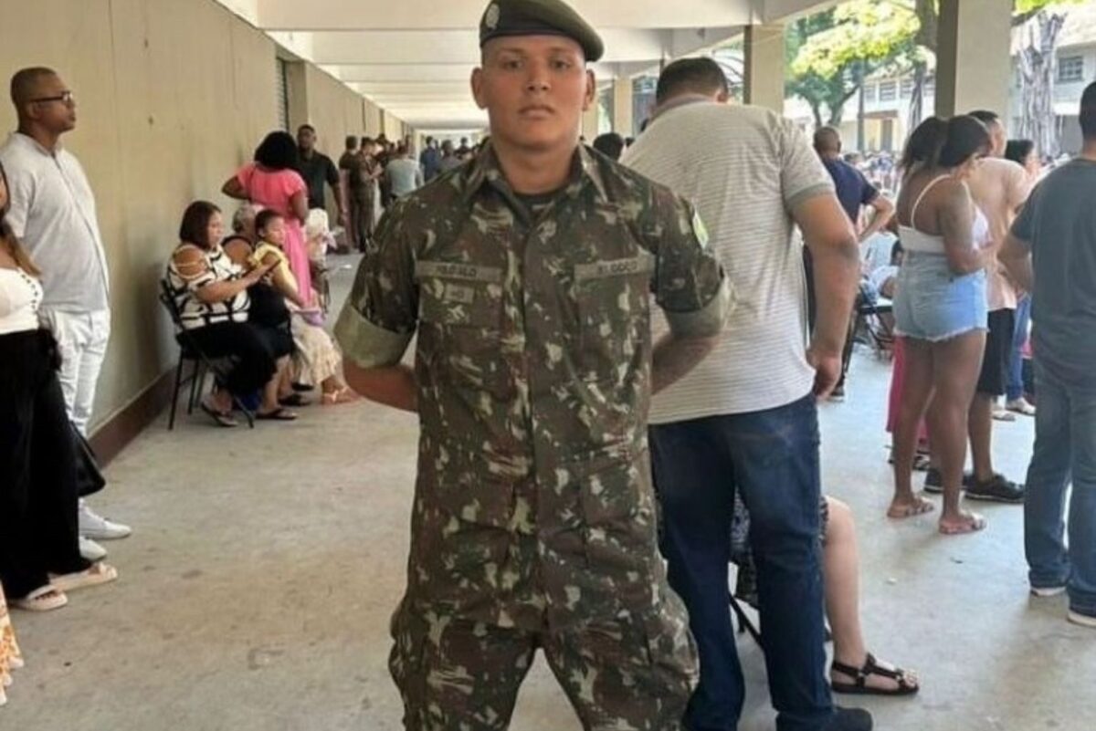 Exército afirma que soldado cometeu suicídio em quartel; pais e OAB contestam